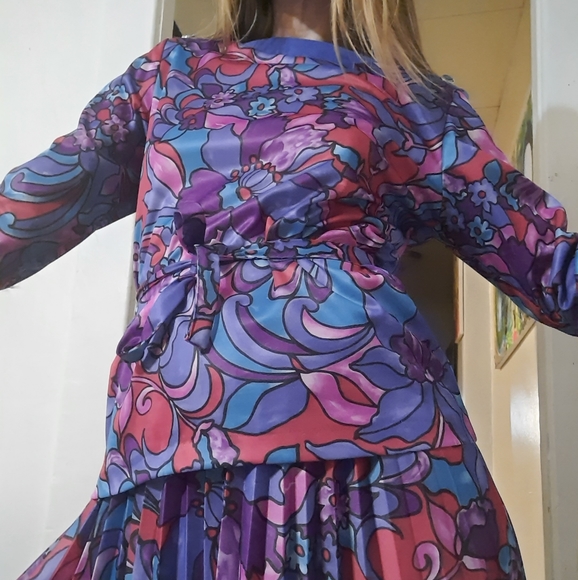 Vintage 80's psychedelic peplum blouse & skirt set - Picture 5 of 14